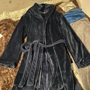 George Plush Robe in Dark Navy